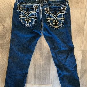 Sz 24 Rock Revival Capris in PERFECT condition